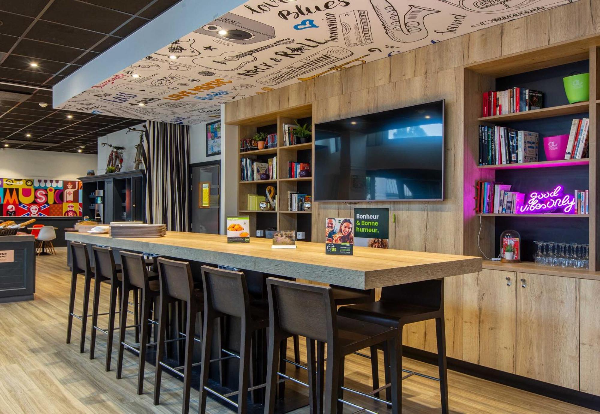 B&B Hotel Orleans Centre Foch Экстерьер фото